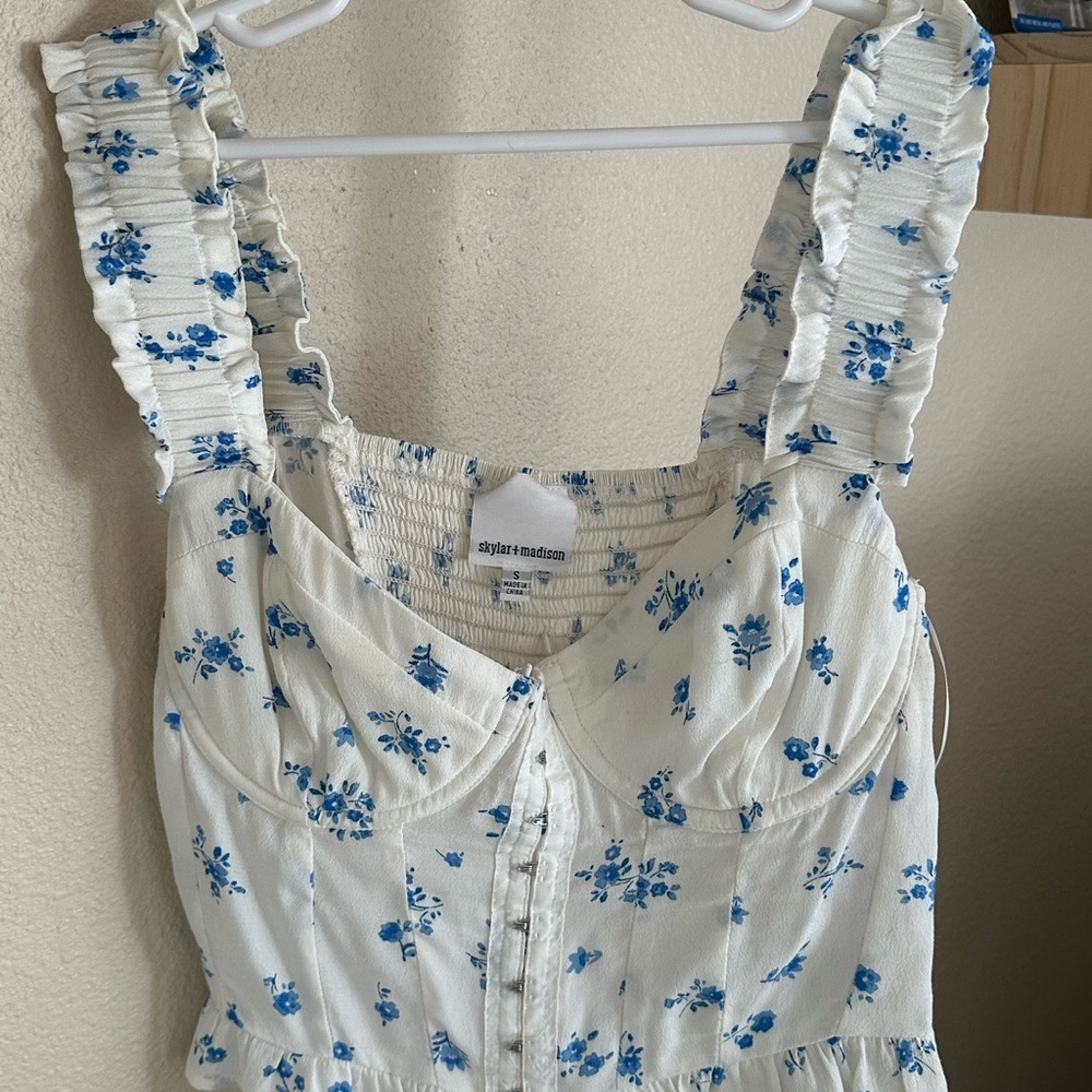 Skylar + Madison Corset top - Picture 2 of 3
